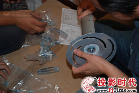 索尼VPL-VW50投影機安裝篇一