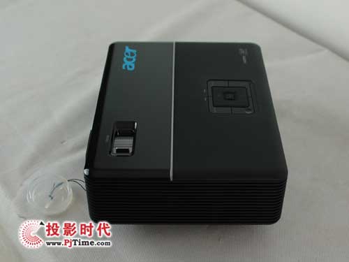 宏碁p1270商務(wù)投影機