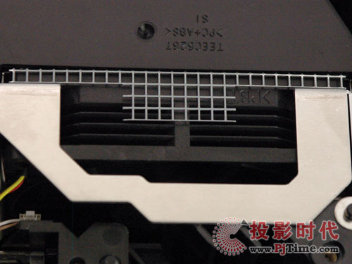 暴力拆解 松下PT-AE3000C家庭影院投影機全球第一評