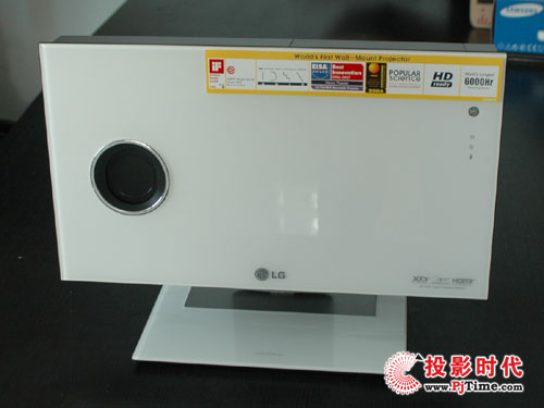 顛覆式驚艷 LG全球首款壁掛式投影機(jī)
