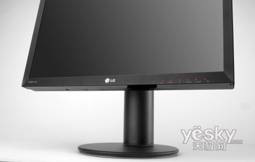 RGB LED+廣色域 LG W2420R繪圖專業(yè)LCD圖賞