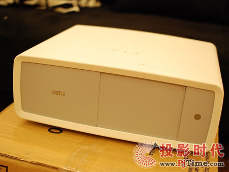 PLV-Z700ͶӰC(j)