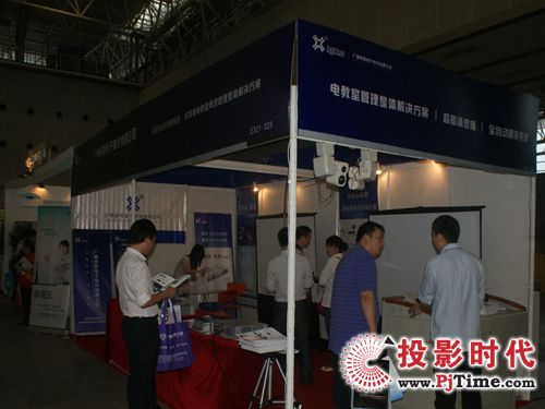 來同MC系列數(shù)碼中控亮相春季全國高教儀器設(shè)備展示會
