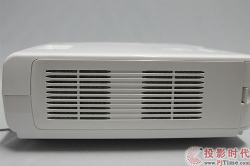 ɗ SP-M250WͶӰCԔy_(jng)ڰ׻