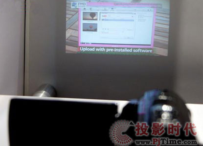 索尼便攜式HDR-PJ30V投影效果