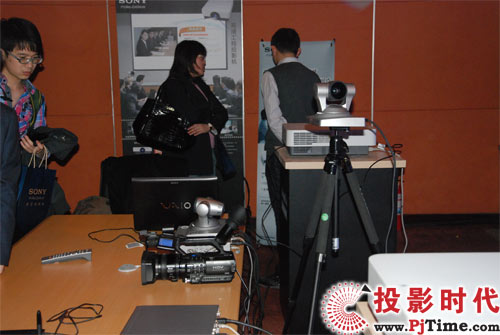 VPL-F700HLͶӰCµ1080ih(yun)̕hϵy(tng)