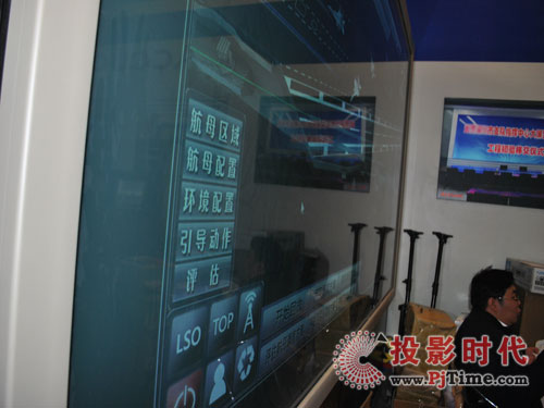 艾恩閃亮登場 為infocomm增添色彩