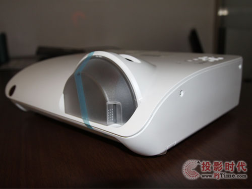 雅圖LX645W側(cè)面