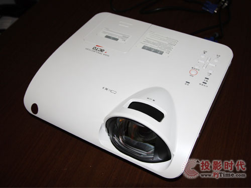 雅圖LX645W短焦投影機