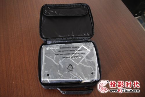 優派PLED-W500投影機