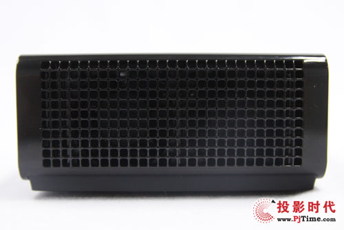 LG HW300TC右邊