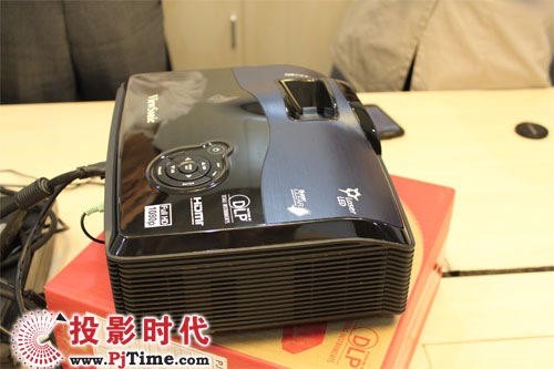 (yu)1600LED+ȫͶӰC(j)
