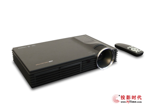 亮度達1600流明 DreamVision推新款LED光源投影機