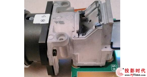 內(nèi)部如何構(gòu)造 LG LED投影機(jī)PF1500全面拆解