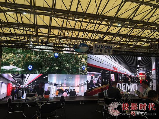 路升光電展位E2-C31
