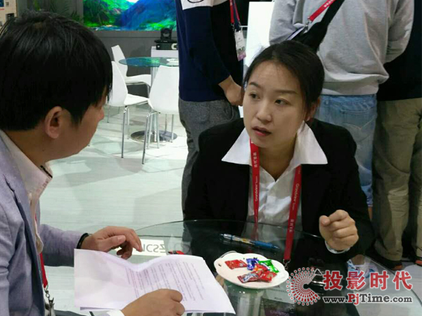 德普視訊市場總監楊薇薇女士接受投影時代網獨家專訪
