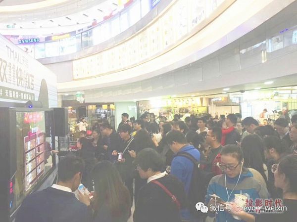 信頤商顯大屏為阿里打造新零售“快閃店”
