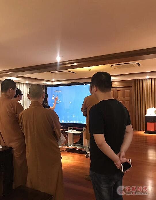 飛利浦智能會議平板進駐上海靜安寺會議室