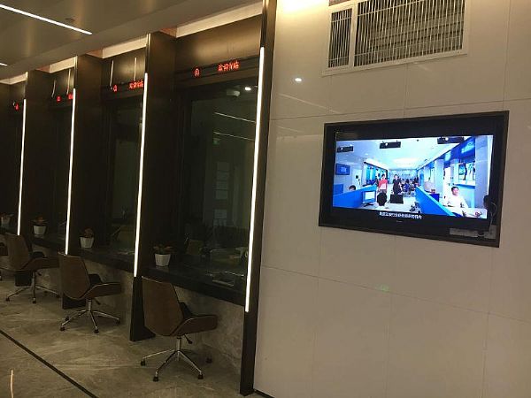 溫州鹿城農村合作銀行大廈引進56iq信息發布系統,多媒體信息發布系統,數字標牌,數字告示，digital signage