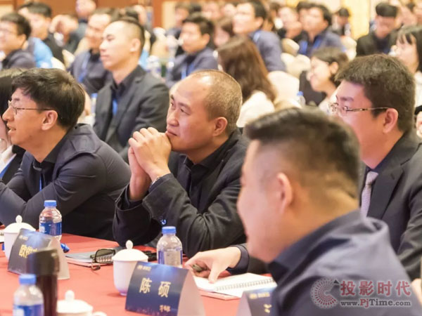 奧威亞創(chuàng)始人歐俊文：“承載榮耀、再創(chuàng)輝煌”