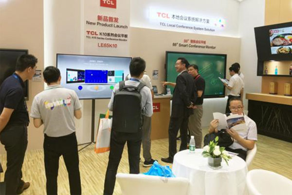 重拳組合，智能會議VS智慧新零售，TCL商用掀起“AIxIoT風暴”