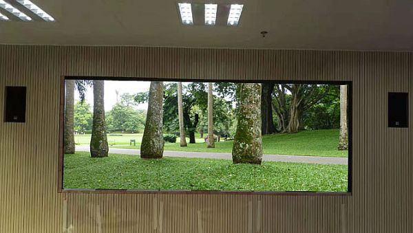 福建淡水水產(chǎn)所監(jiān)控大屏用12臺(tái)飛利浦BDL5588XC顯示器拼接而成！