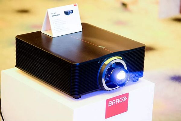 突圍進行時！2019年15大投影新品分析