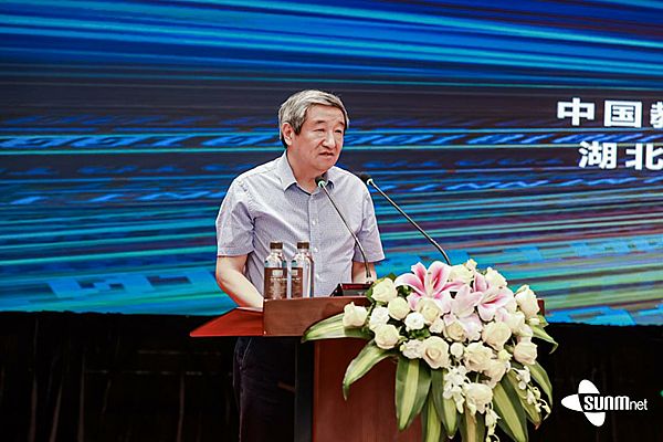 大數據+AI雙輪驅動新時代教育創新高峰論壇圓滿落幕
