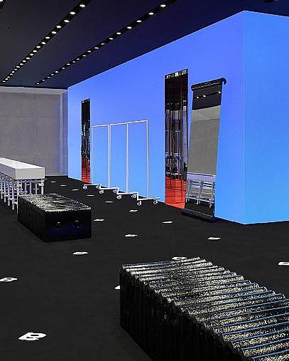 84ӢɫLEDҕlُՇ,ýwϢlϵy,֘,ָʾdigital signage