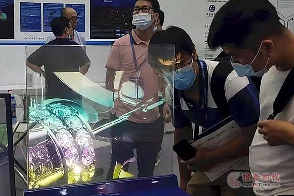 光子晶體科技參展“光博會” 光子芯片透明顯示技術Carry 全場