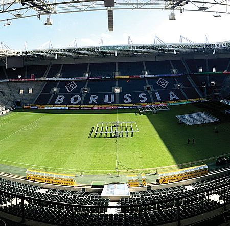 Q-SYS平臺案例：BORUSSIA-PARK 足球場