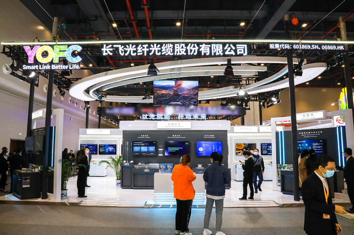 以光賦能纖動(dòng)未來(lái)| FIBBR攜熱門(mén)有源光纜精彩亮相武漢光博會(huì)！