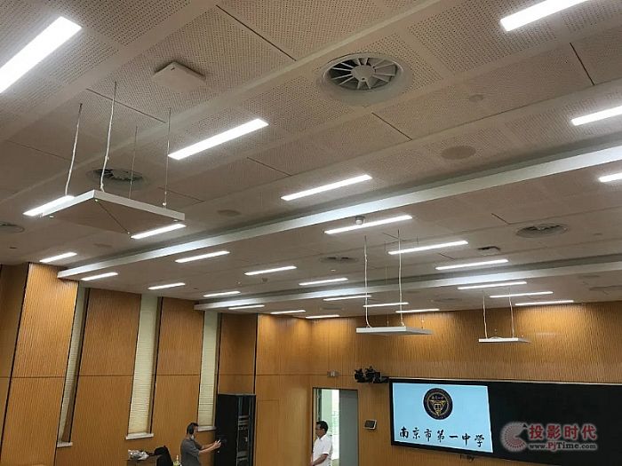 案例丨TureVoicelift本地擴聲解決方案應用于南京一中階梯教室