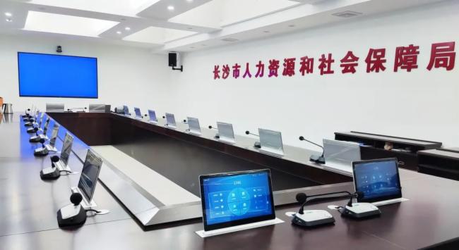 迪士普|代表委員熱議無紙化辦公，深感便捷高效！