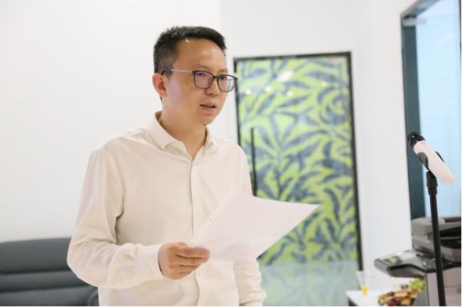 MAXHUB助力“表皮材料 | 工藝制造”2022中意面材論壇成功舉行