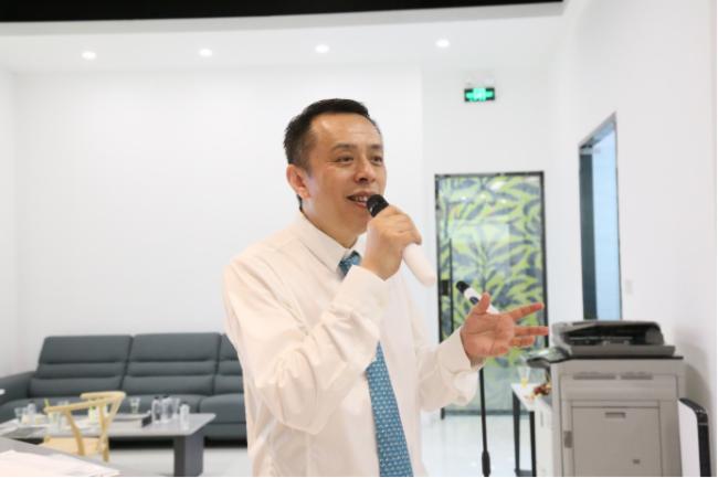 MAXHUB助力“表皮材料 | 工藝制造”2022中意面材論壇成功舉行