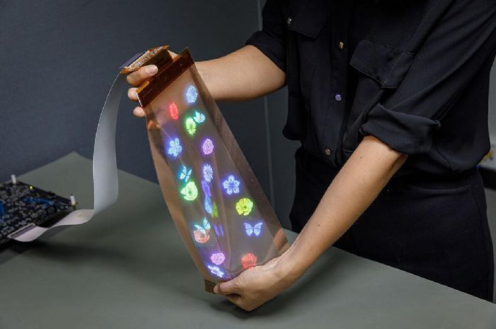 LG Display研發出全球首款高分辨率可伸縮顯示屏
