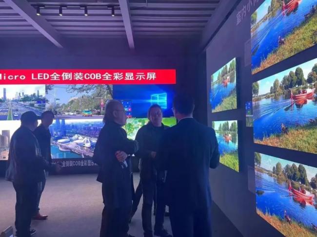 LEOX顯仕科技智慧展廳喜迎賓客歡聚一堂！