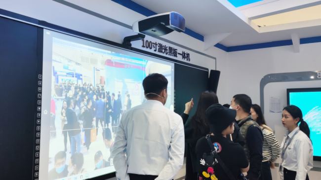 圓滿落幕！東方中原2023重慶高教展現場回顧