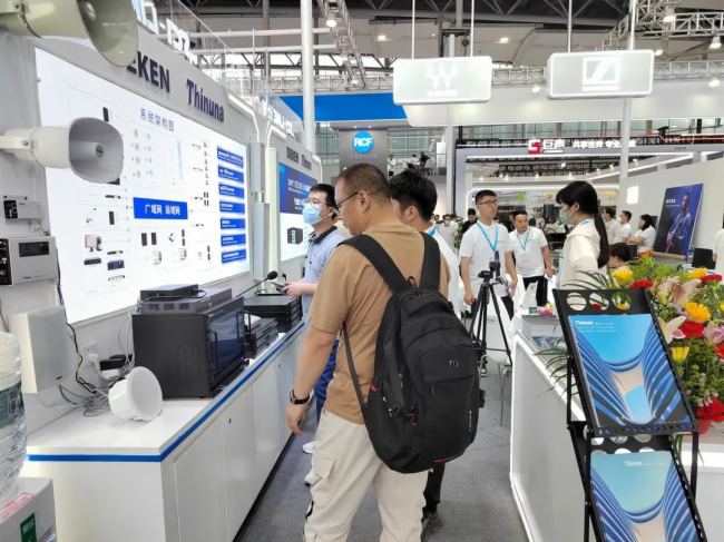 德勤龍健攜新品于2023年廣州國際燈光音響展精彩亮相