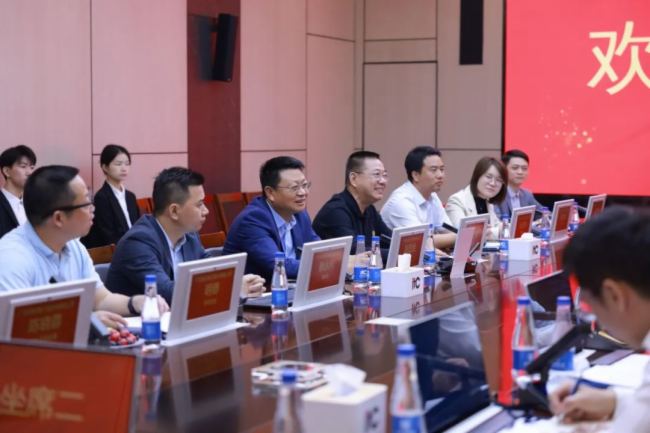 市國資委黨委書記陳德俊帶隊蒞臨itc保倫股份考察