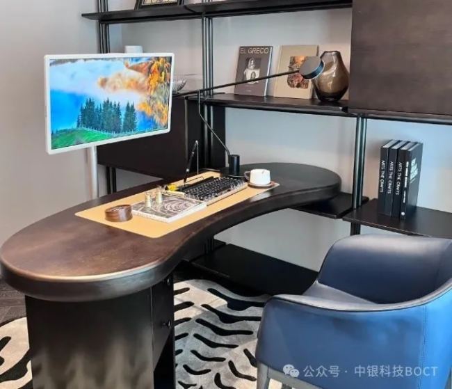 智能陪伴 |中銀閨蜜機(jī)長久續(xù)航，可移動的多元化智慧屏
