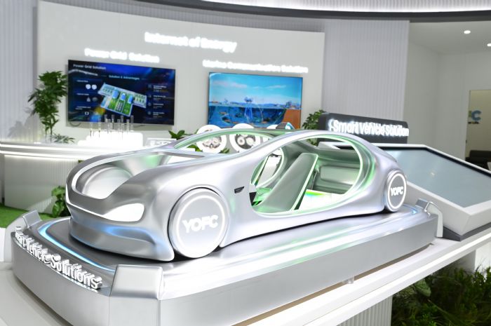 MWC2025 丨光引未來——長飛AI時(shí)代全場(chǎng)景創(chuàng)新方案亮相MWC巴塞羅那大會(huì)